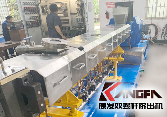 橡塑機(jī)械、橡塑原材料及化工助劑、輔助加工設(shè)備等行業(yè)盛會(huì)。2019深圳國際橡塑工業(yè)展（9月23-25日）。國內(nèi)外雙螺桿擠出機(jī)、橡塑行業(yè)上下游企業(yè)拓展市場的絕佳選擇！