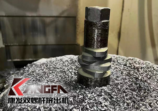 康發(fā)四大關(guān)鍵技術(shù)于一體綜合優(yōu)勢(shì)！現(xiàn)代化制造平臺(tái)、關(guān)鍵零部件制造技術(shù)自我把控！提供雙螺桿造粒機(jī)及成套裝置交鑰匙工程！