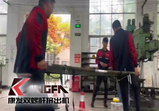 強化公司應急預案，保障措施落實！23年南京康發(fā)雙螺桿造粒機公司械傷害事故應急演練再次舉行